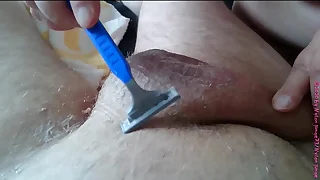 BBW Schlampe macht Rasur Versuch 2 ** der Rasierer **