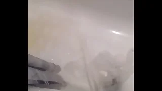Pissing piss bath